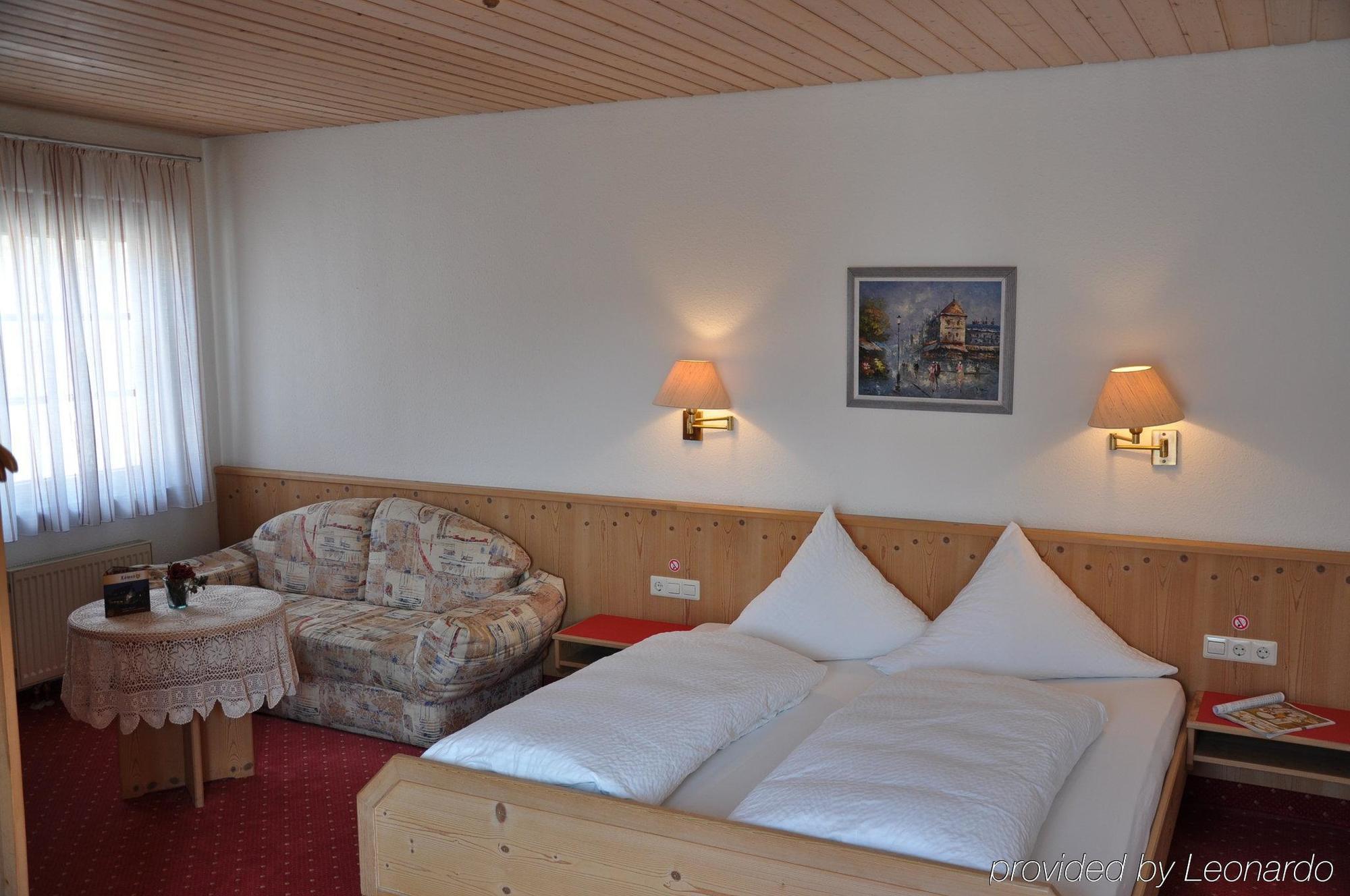 Loewen Hotel & Restaurant فندلينغن آم نيكار المظهر الخارجي الصورة