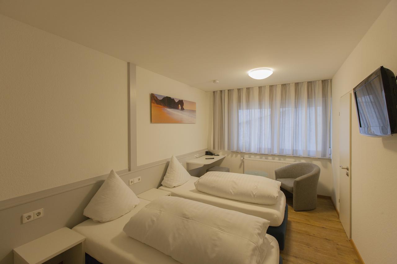 Loewen Hotel & Restaurant فندلينغن آم نيكار المظهر الخارجي الصورة